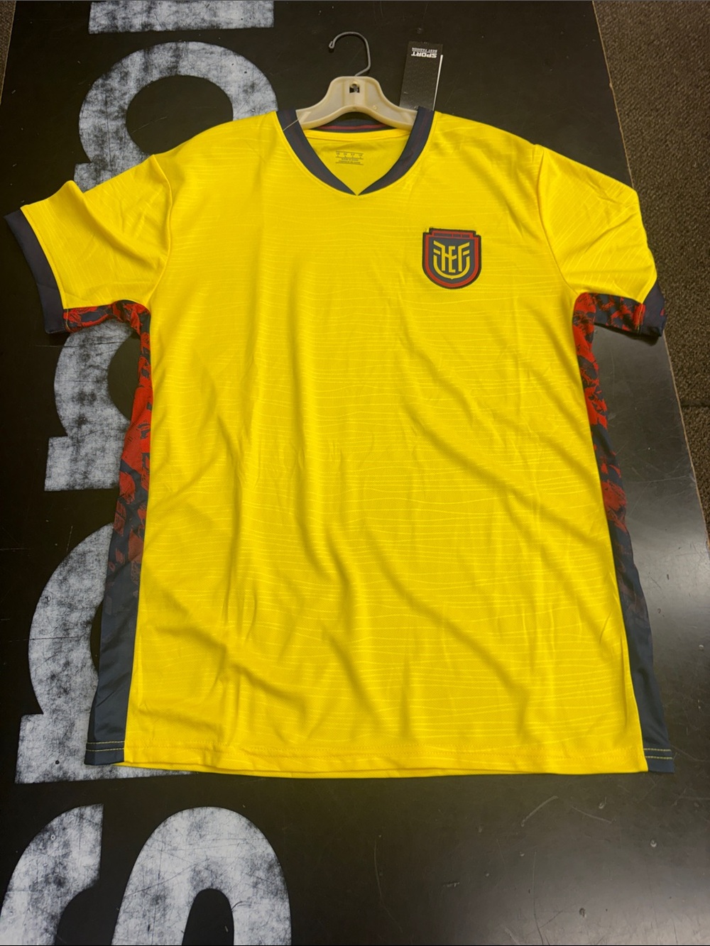 Ecuador 🇪🇨 Adult Large Jersey